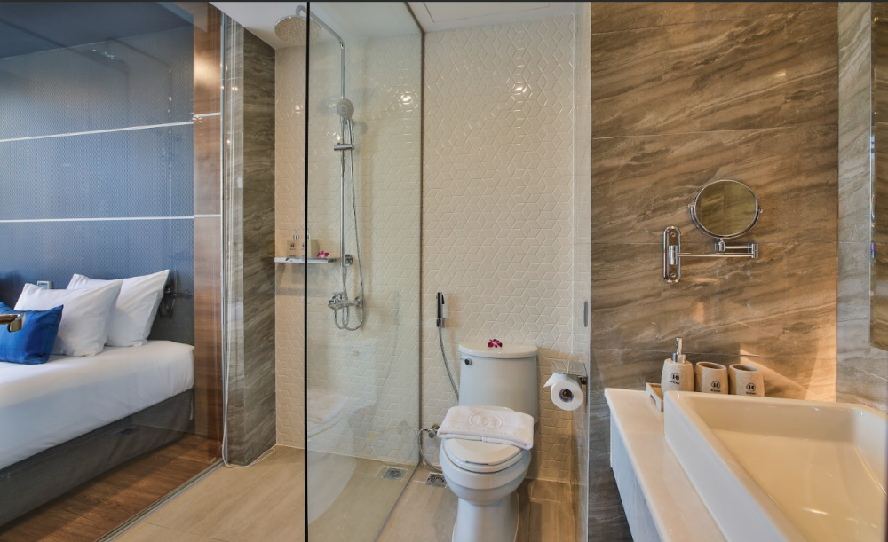 Beachfront Oasis, Haian Beach Hotel & Spa 4*