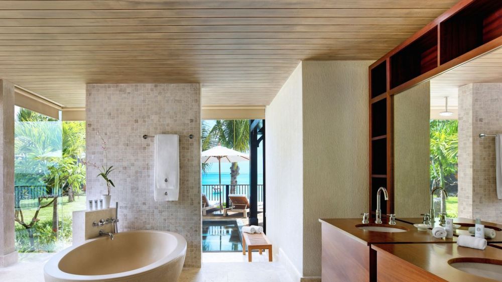 Grand Beachfront Villa, The St. Regis Le Morne Resort Mauritius (ex. JW Marriott Mauritius Resort) 5*