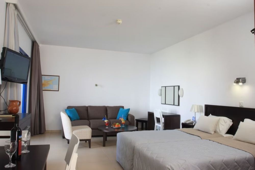 Family Room, MarisMare Apartments 2*