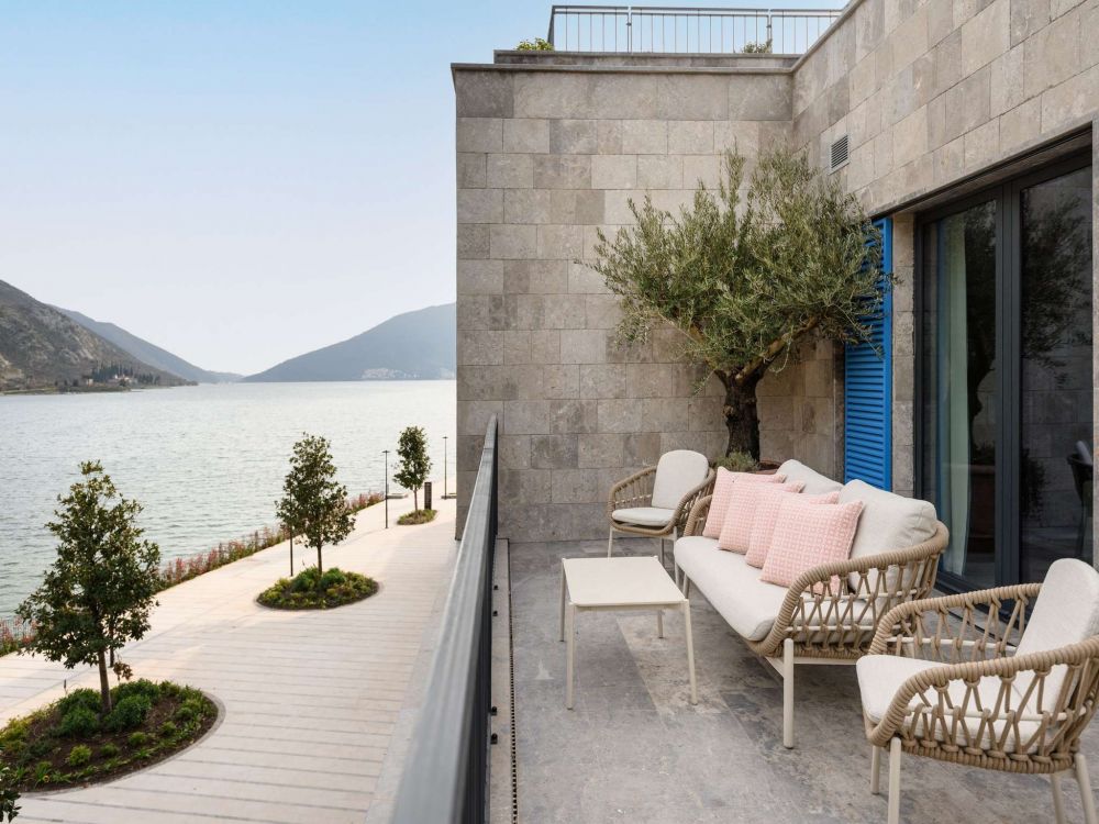 Deluxe Apartment with 1 Bedroom | 1 double bed and sofa, Mövenpick Hotel & Residences Teuta Kotor Bay 5*