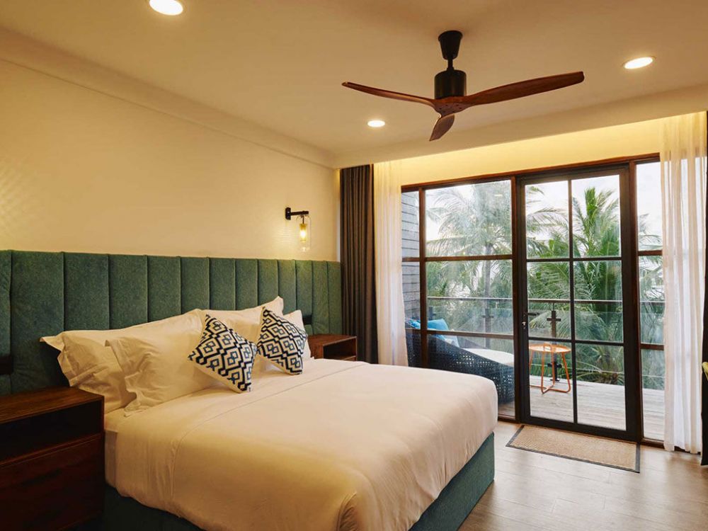 Beach Front Room, Beach Hotel Dhigurah 