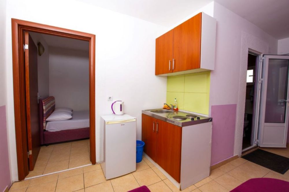 APP 02+1, Violet Economy Guest House 2*