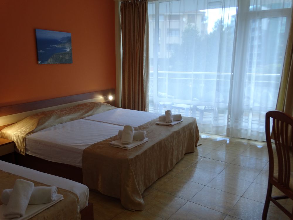Triple Room, Queen Nelly Hotel Primorsko 3*