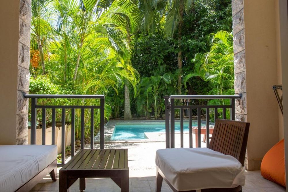 Swiss Superior King/Twin bed room with private swimming pool (ex.Small Pool Room), Swissotel & Grand Mercure Sanya Yalong Bay 5*