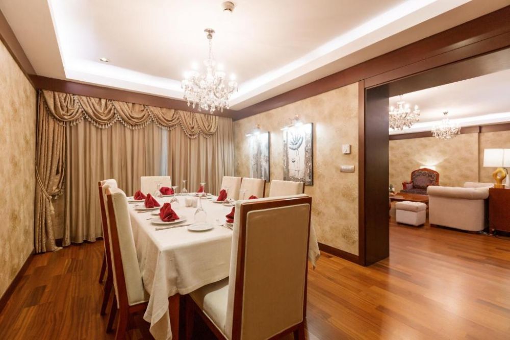 Президентский люкс, Hayat Hospitality Oskemen 5*