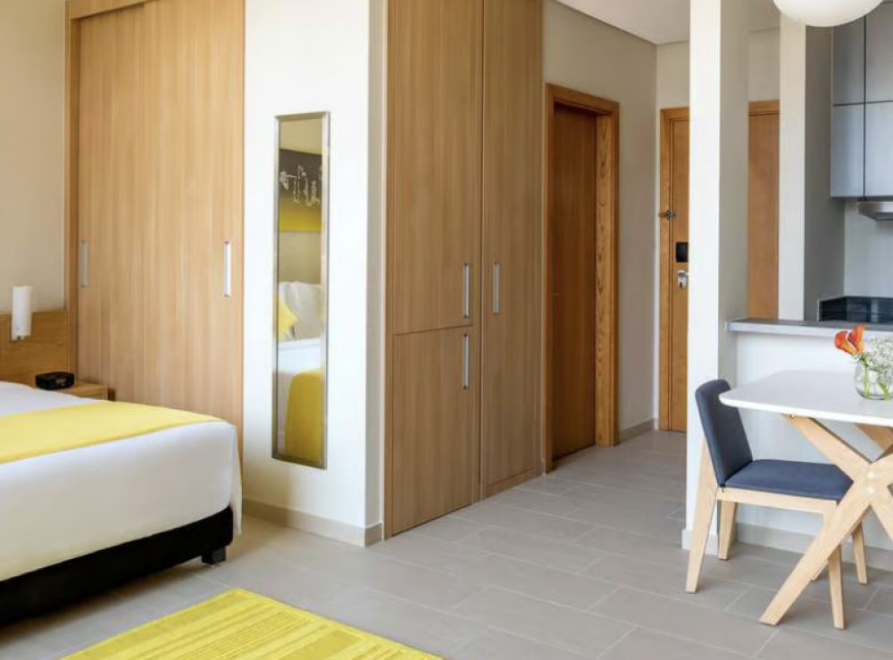 Studio Apartment, Adagio Doha Hotel Apartments 4*