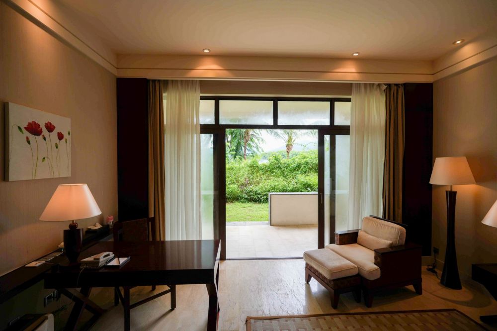 Deluxe twin, Grand Metropark Resort Sanya 5*