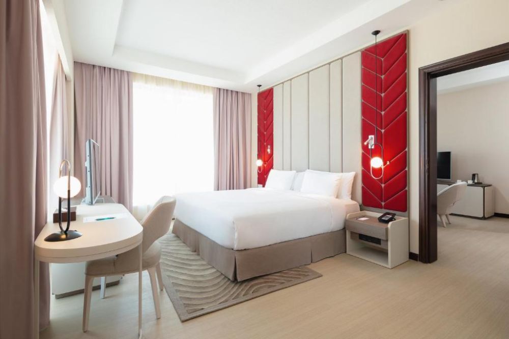 Suite, Barcelo Al Jaddaf Hotel (ex. Occidental Al Jaddaf) 5*