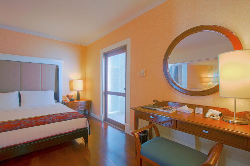 Royal Suite, Long Beach Garden Hotel & Pavillons 4*