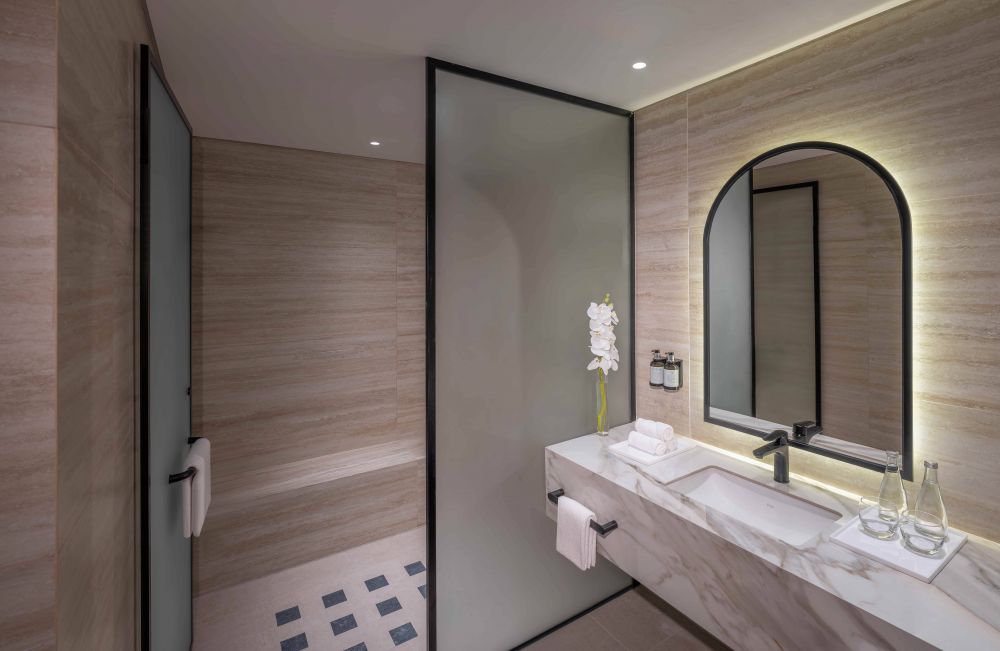 Superior Room, NH Collection Dubai Ibn Battuta (ex. Oaks Ibn Battuta Gate Dubai) 5*