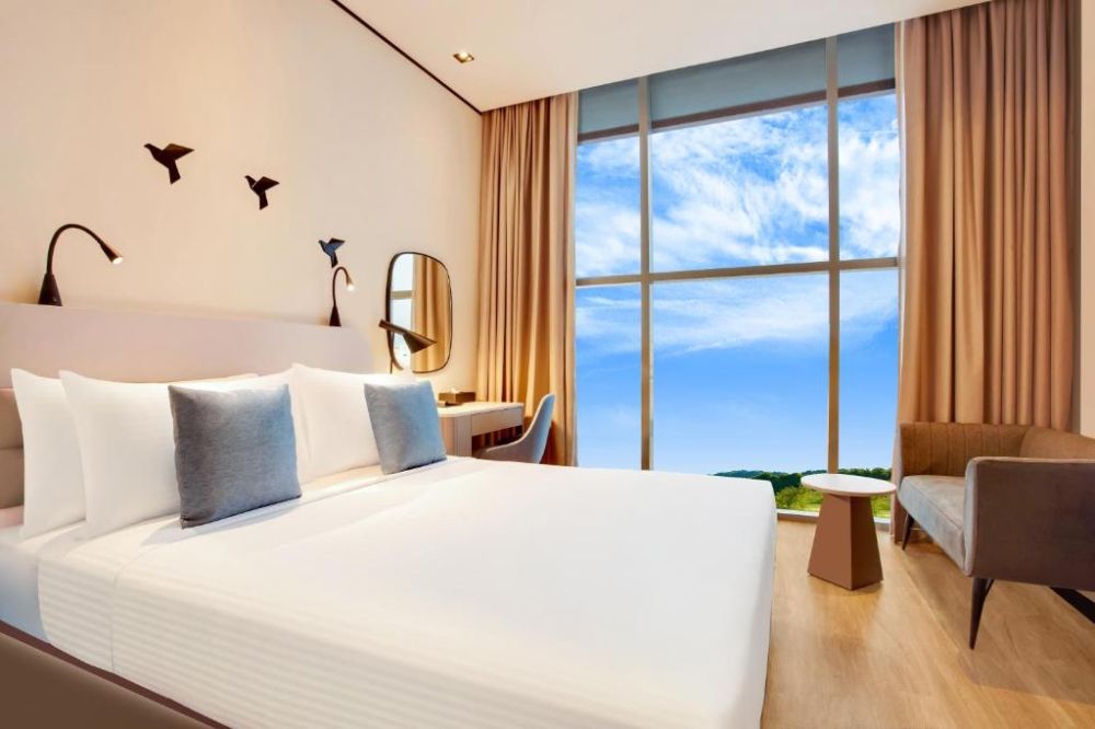 Superior room, The District Hotel (ex. Lemon Tree Hotel Dubai) 4*