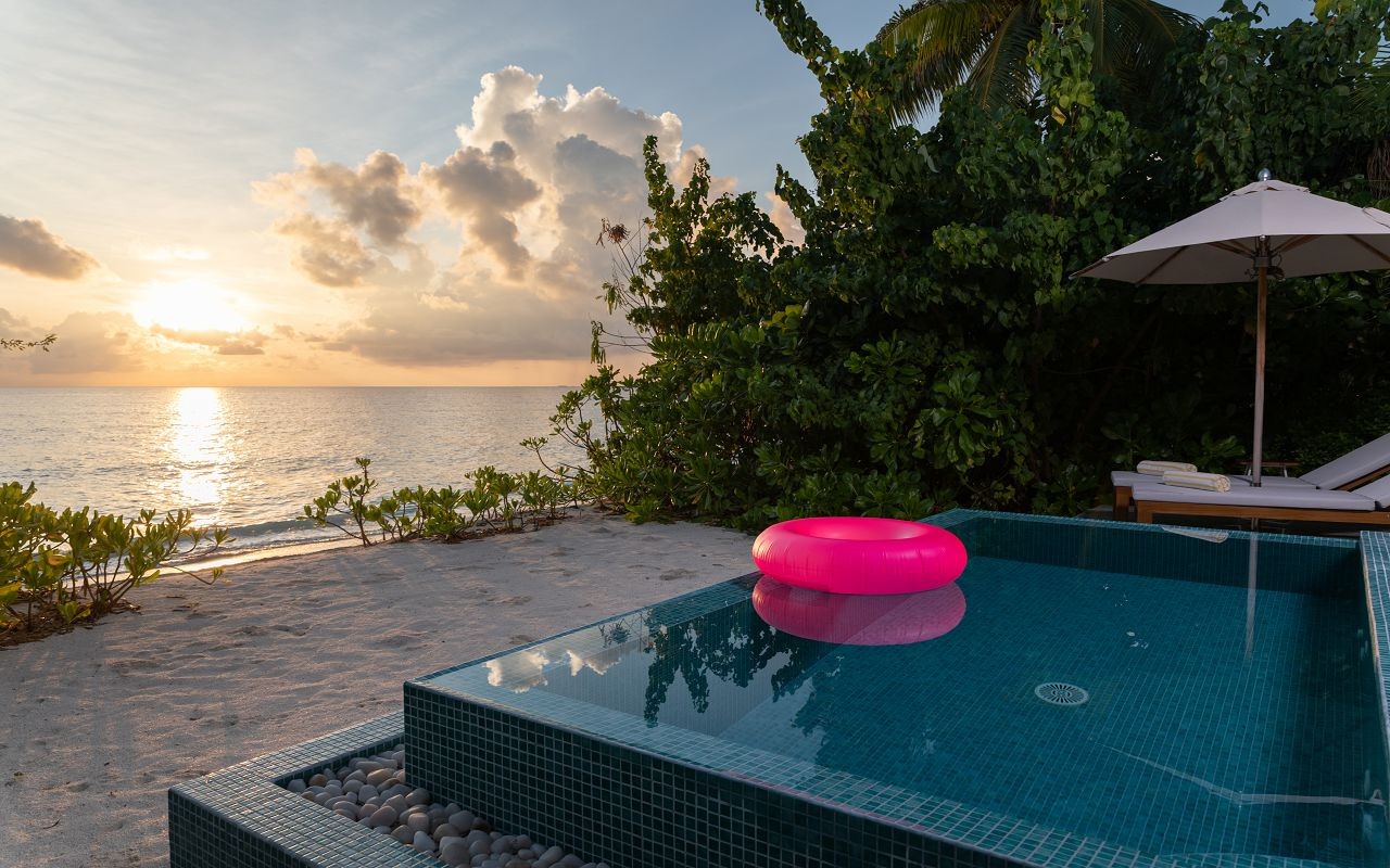 Ocean Beach Villa with Pool, The Standard Maldives by Hyatt (ex. The Standard Huruvalhi Maldives) 5*