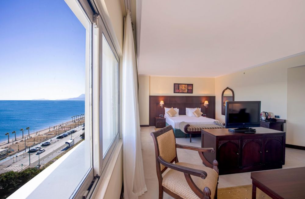 Junior Suite Side Sea View/ Sea View, Crowne Plaza Antalya Hotel 5*