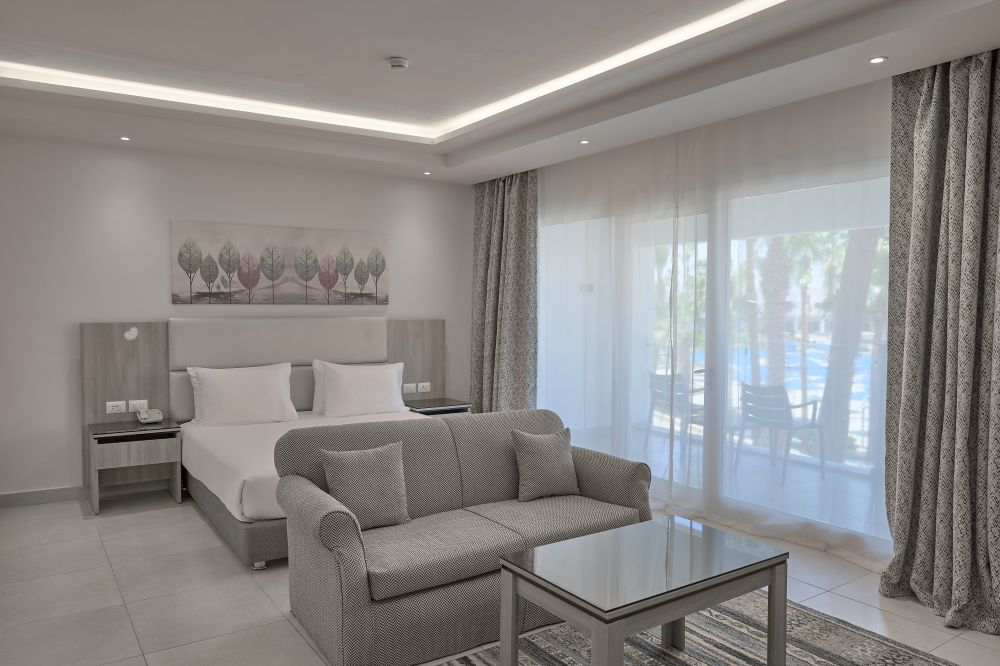Deluxe Room PV/SV, Albatros Aqua Park Sharm 5*