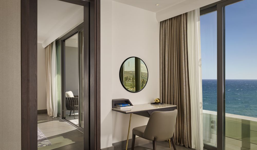 The Signature Sea View Suite, Parklane, a Luxury Collection Resort & Spa 5*