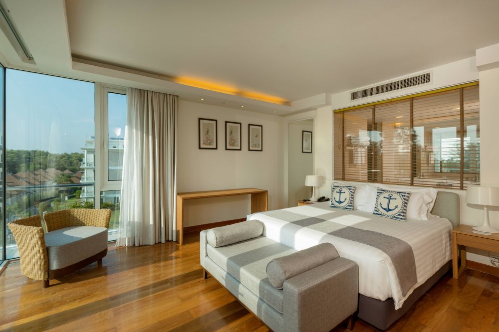4 Bedroom Penthouse Pool Suite with Kitchen, Splash Beach Resort Maikhao Phuket 5*
