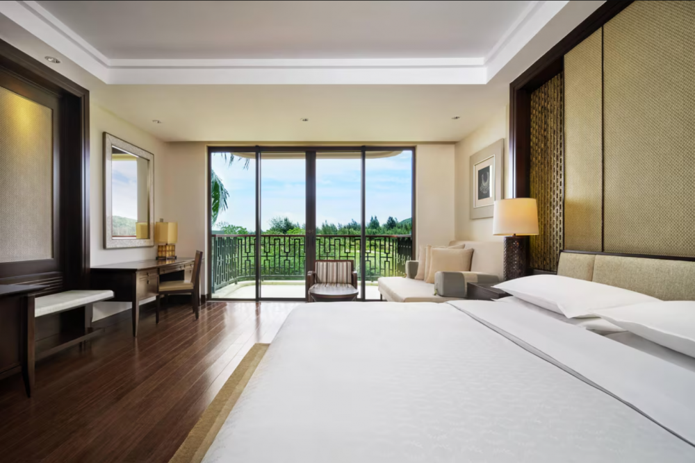 Deluxe Room, Sheraton Shenzhou Peninsula Resort 5*