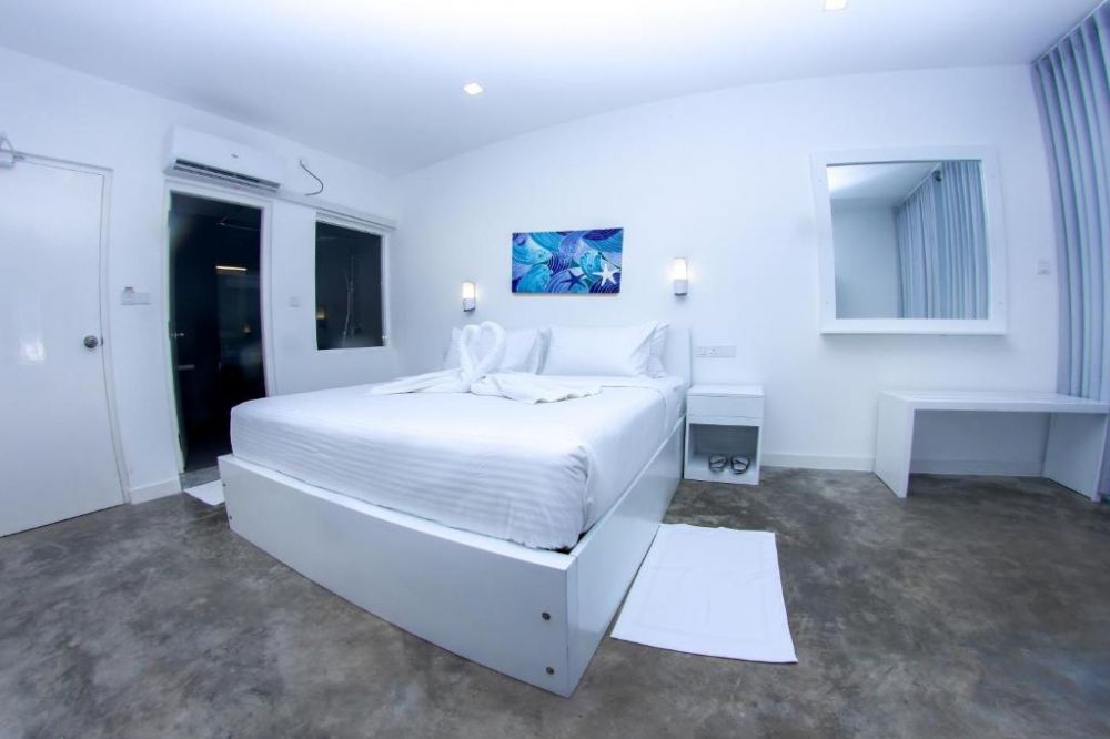 Deluxe DBL/with Balcony and SV, Somerset Mirissa Beach 3*