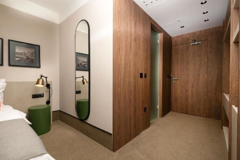 Standard, Infinity Hotel & More 4*