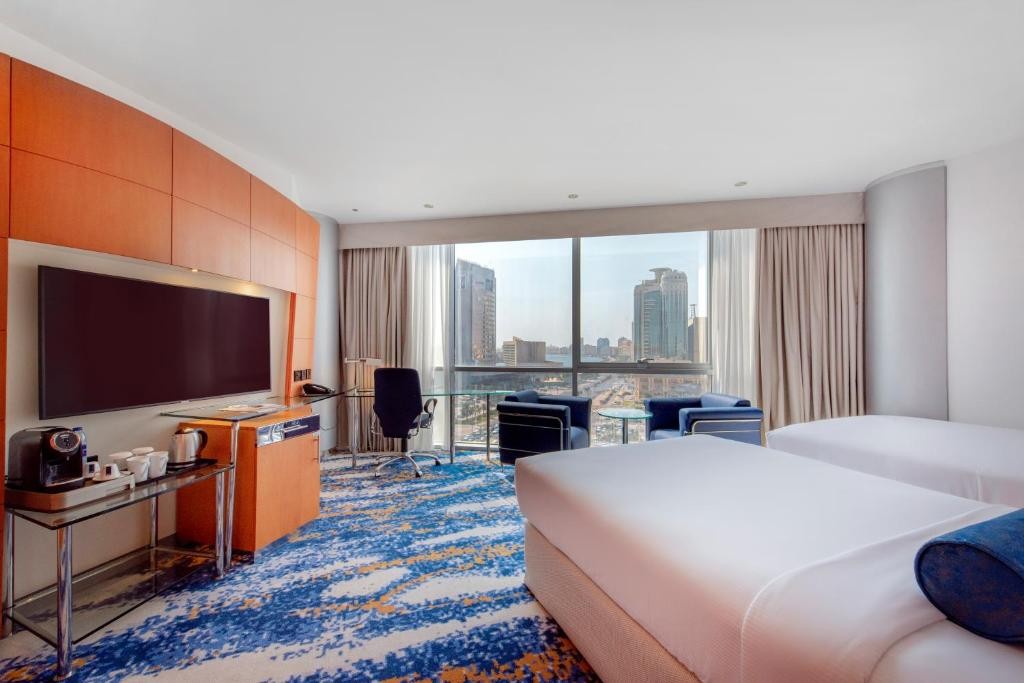 Family Room, Mövenpick Dubai Creek (ex. Golden Sands Hotel Creek) 5*