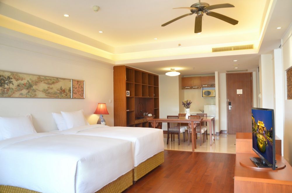 Swiss Superior Suite (ex.Deluxe Family Suite (2 bedroom)), Swissotel & Grand Mercure Sanya Yalong Bay 5*