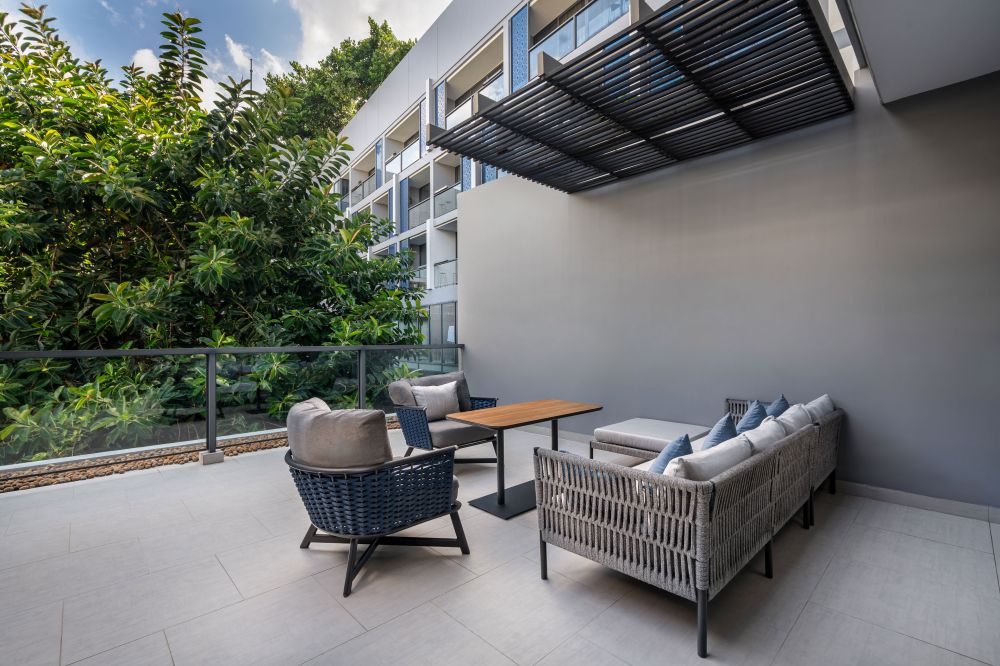 Junior Suite Terrace Garden View, Hotel Indigo Phuket Patong 5*