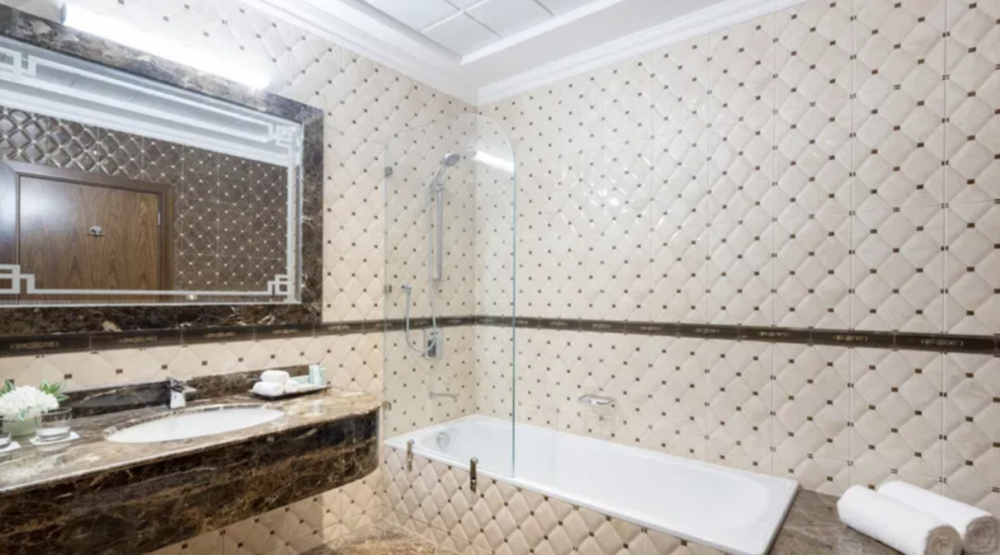 Classic Premium, La Maison Hotel Doha 4*