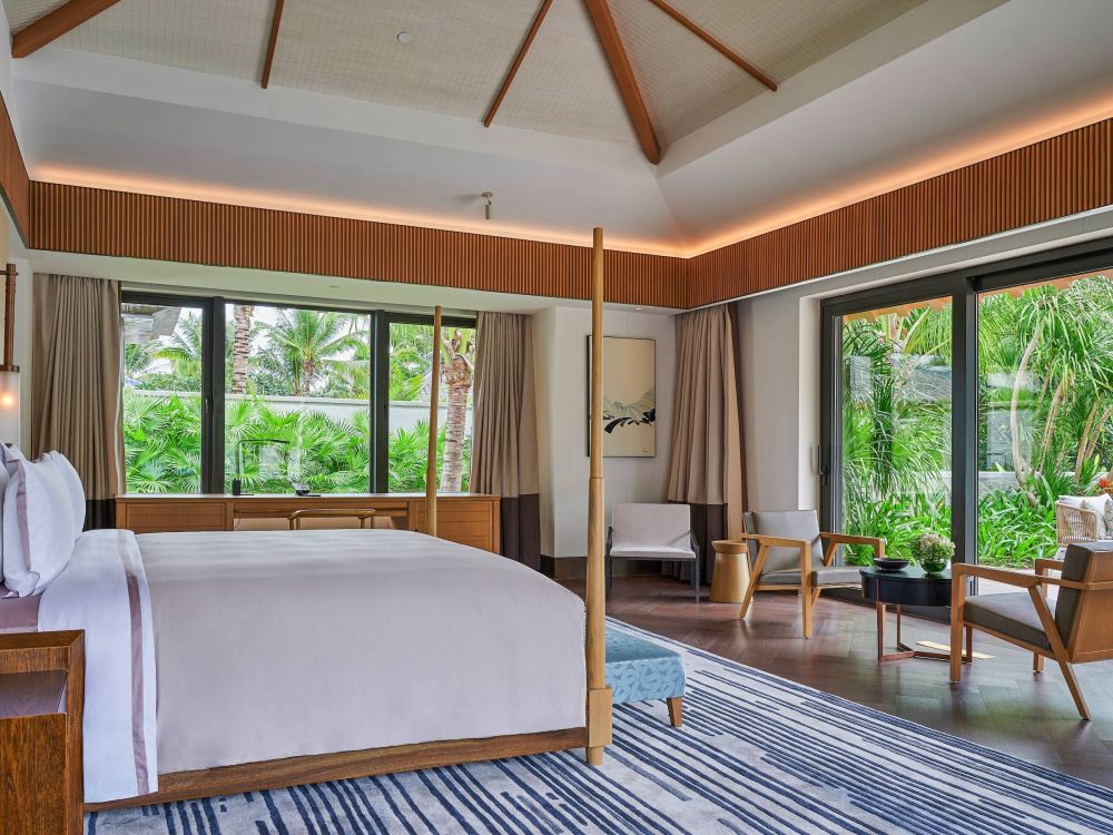 Two-Bedroom Pool Villa/Oceanfront Pool Villa, Capella Tufu Bay, Hainan 5*