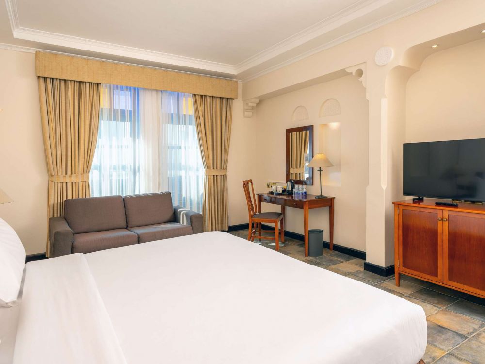 Standard Room, Novotel Al Dana Resort 4*
