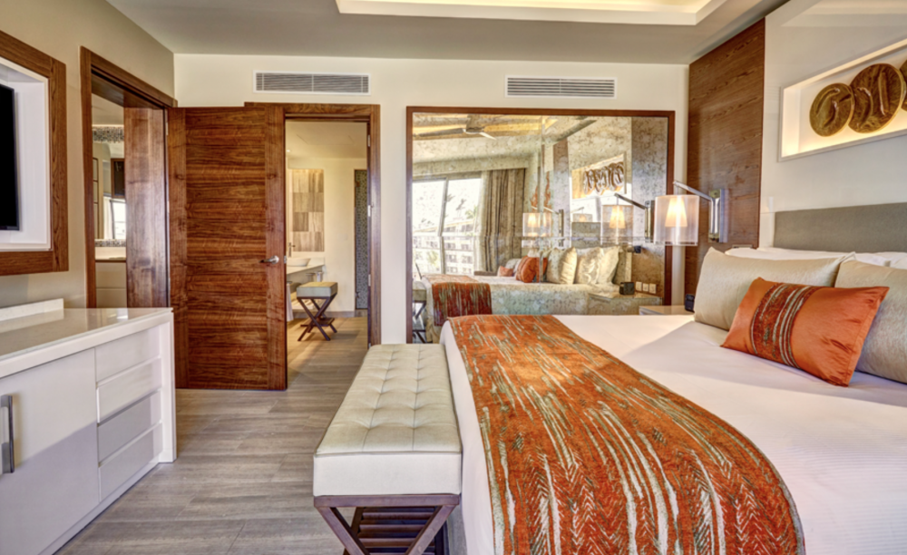 Luxury Presidential One Bedroom Suite, Royalton Bavaro 5*