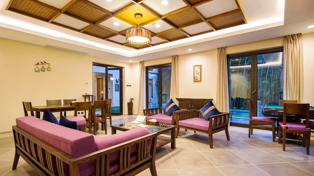 Deluxe 3 Bedrooms Villa, Yalong Bay Villas & Spa 5*
