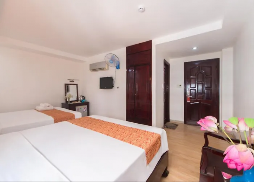 Standard Quadriple no Window, Le Soleil Hotel Nha Trang 3*