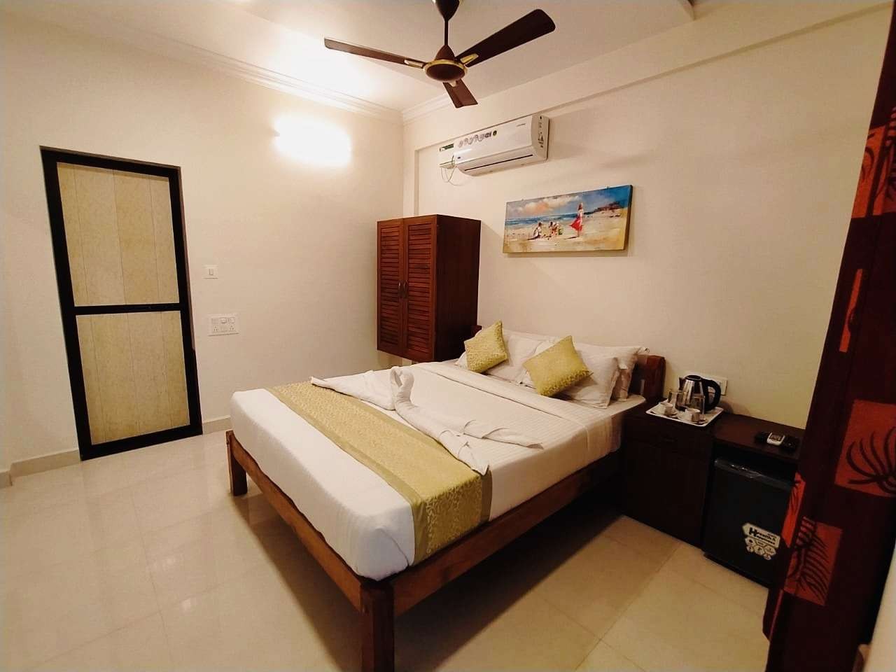 Deluxe, Baga Beach Hotel 2*
