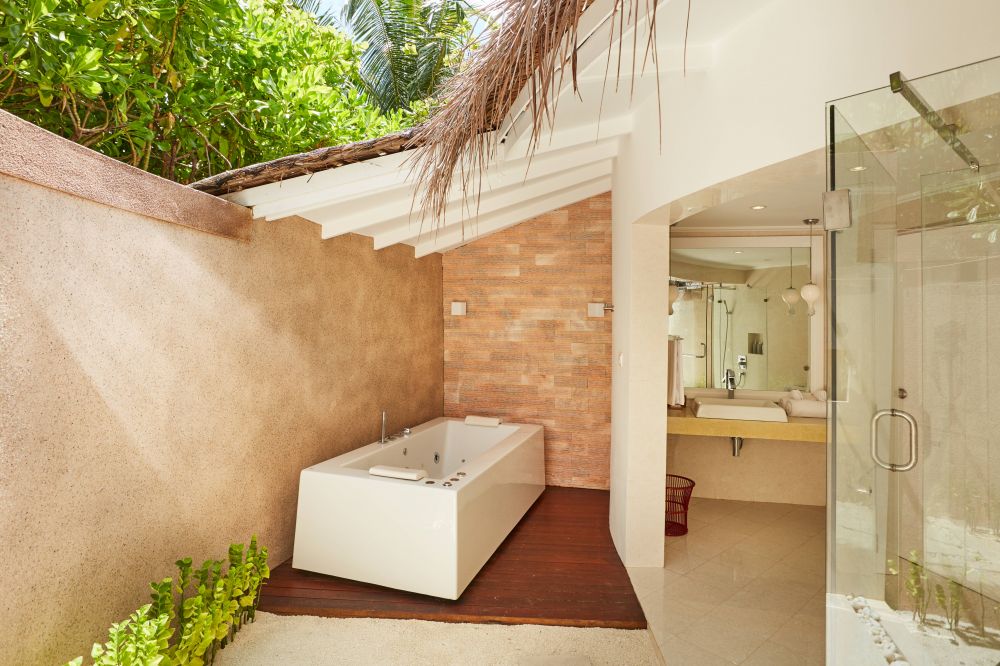 Pool Beach Villa (ex. Jacuzzi Deluxe Beach Villa), Sun Siyam Vilu Reef 5*
