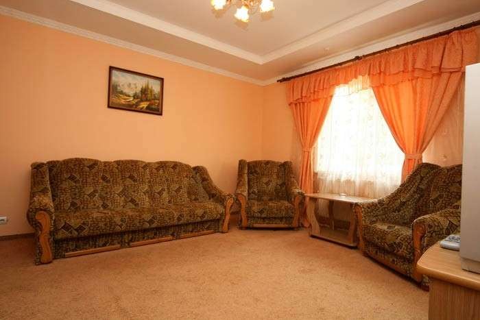 2-комнатный люкс, Квитка Закарпаття (Квітка Закарпаття) 3*
