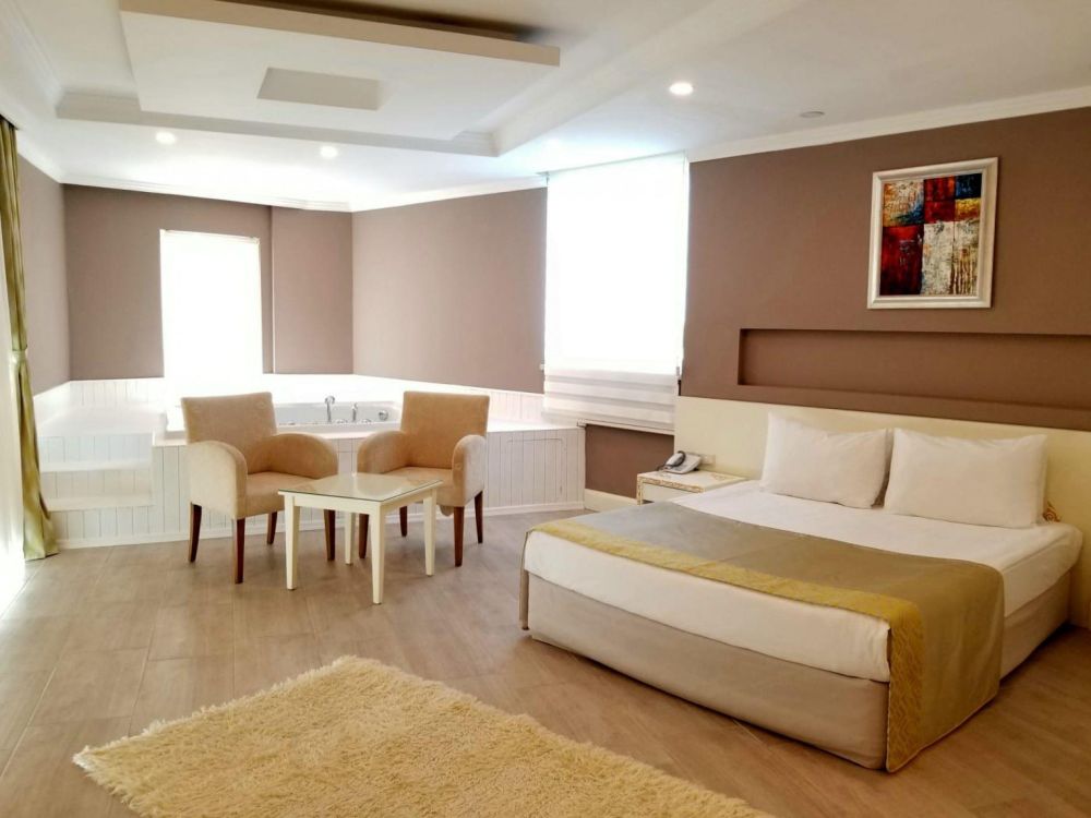 Honeymoon Suite ROH, Crystal Admiral Aqua Collection (ex. Crystal Admiral Resort Suites & Spa) 5*