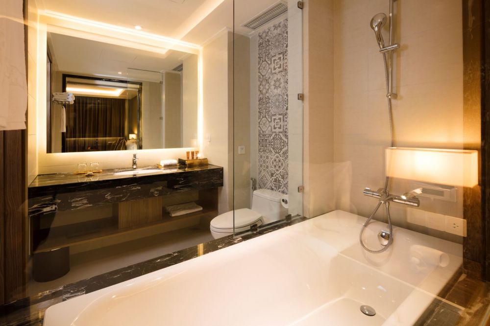 Premier Deluxe, Comodo Nha Trang 5*
