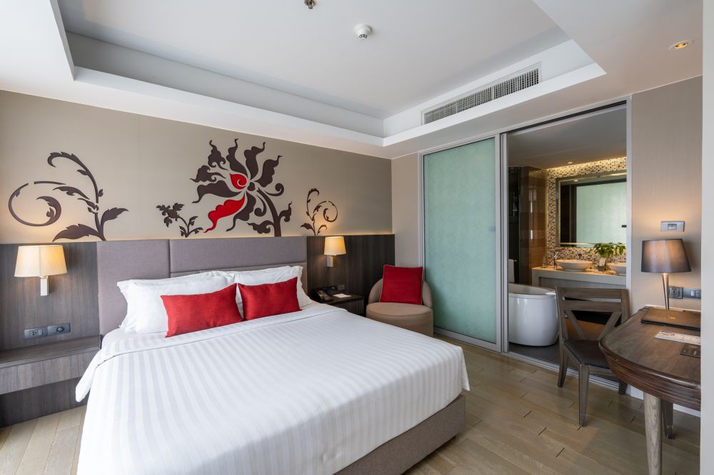 Superior Suite, Grand Mercure Phuket Patong 5*