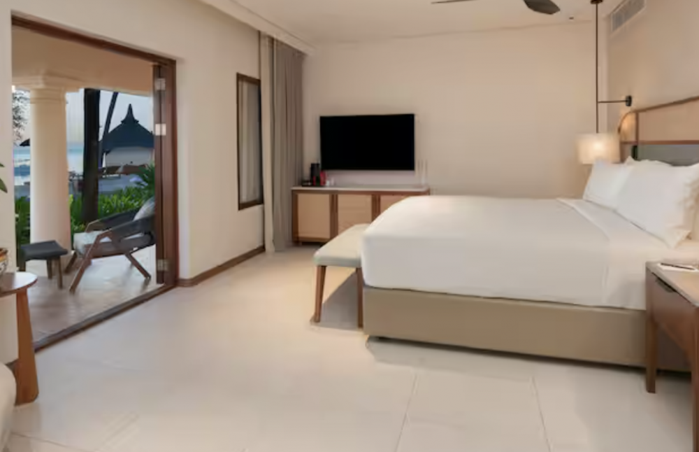 Beachfront Room, Hilton Mauritius Resort & SPA 5*
