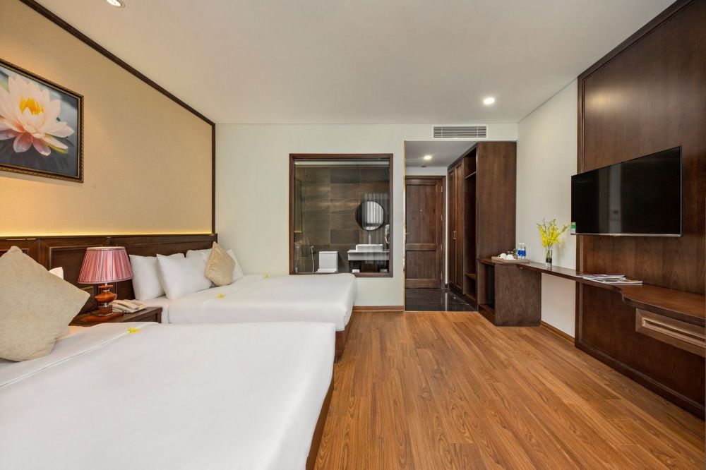 Two Bedroom Suite City View, Golden Lotus Hotel Da Nang 4*
