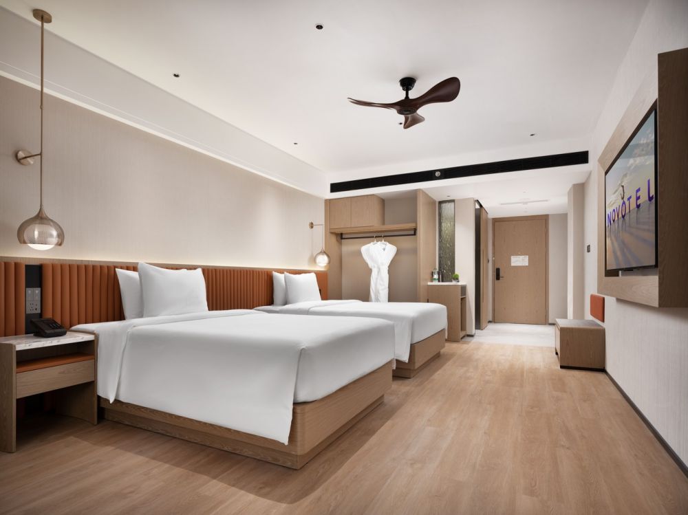 Standard King Room, Novotel Sanya Bay Yatai 5*