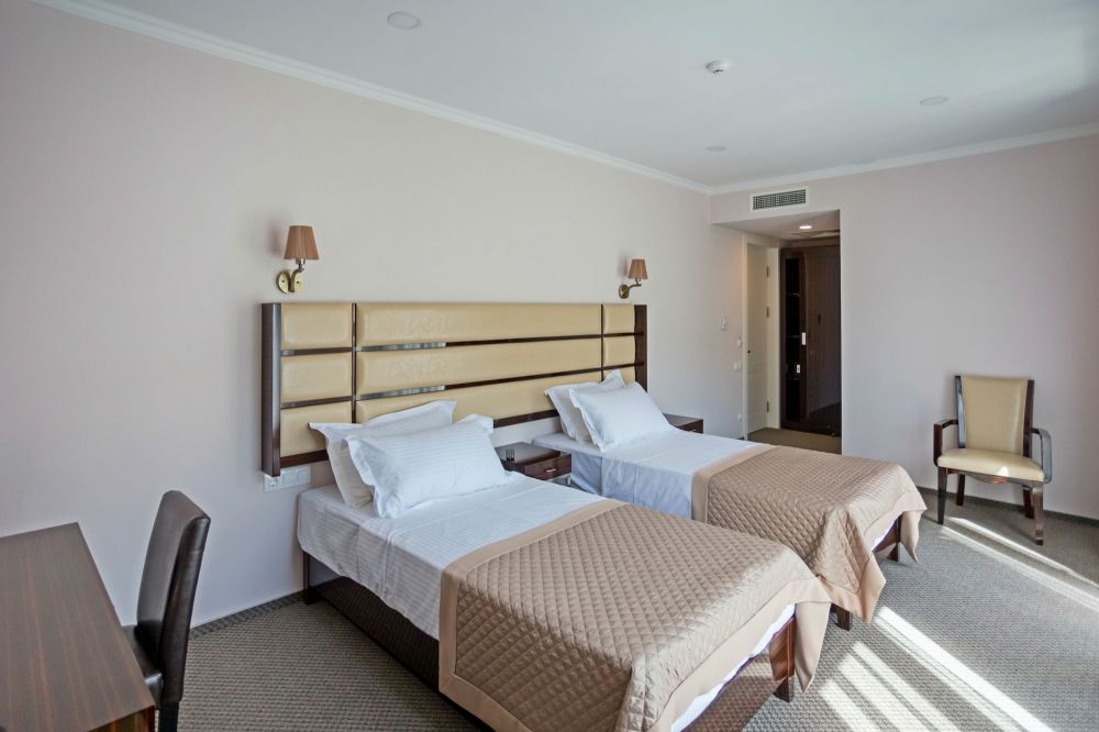 Comfort Triple Room With Balcony, Genio 4*