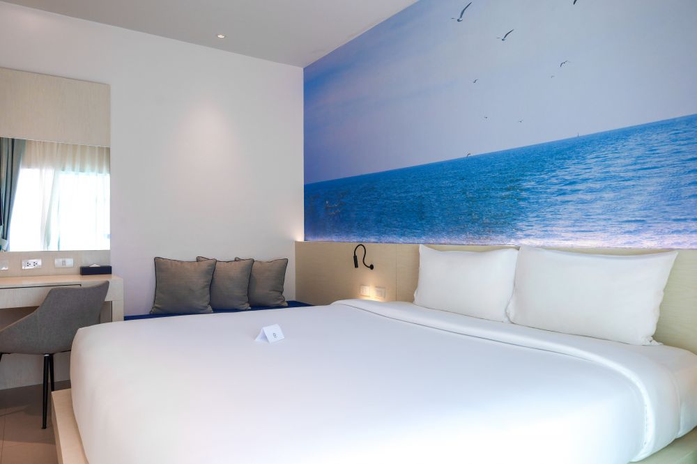 Superior, Amata Patong 4*