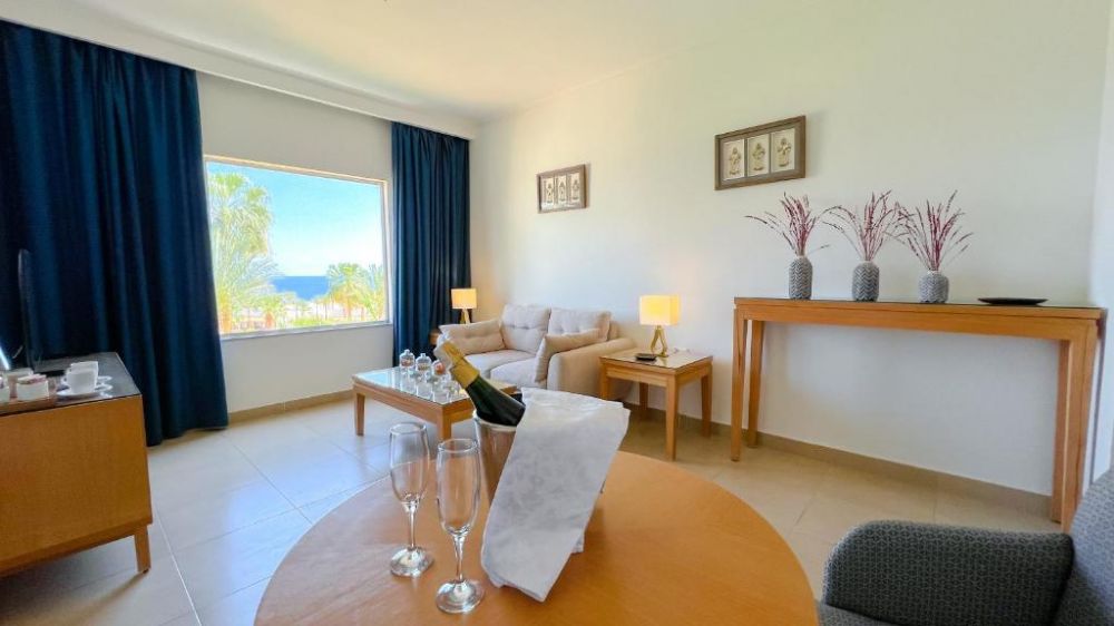 Junior Suite/Suite SV, Club Reef Hotel 4*