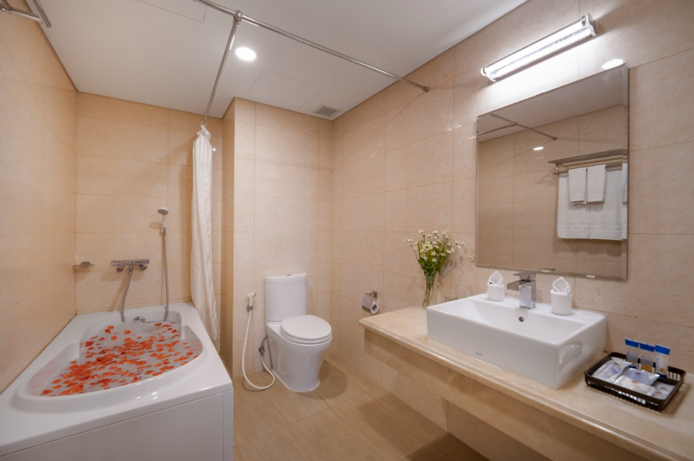 Executive Connecting OV, Bluesun Da Nang Beach Hotel 4*
