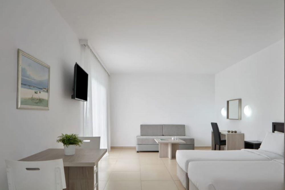 Studio Garden View, Atlantica Callisto 4*