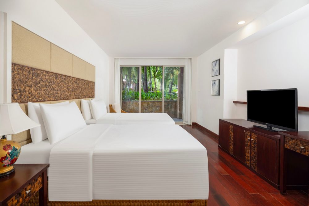 Grand Mercure Superior King/Twin (ex.Superior King/Twin room), Swissotel & Grand Mercure Sanya Yalong Bay 5*