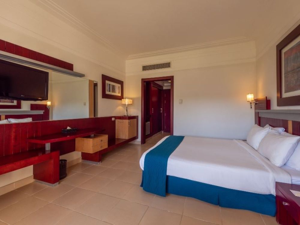 Deluxe Room, Serenity Fun City 4*
