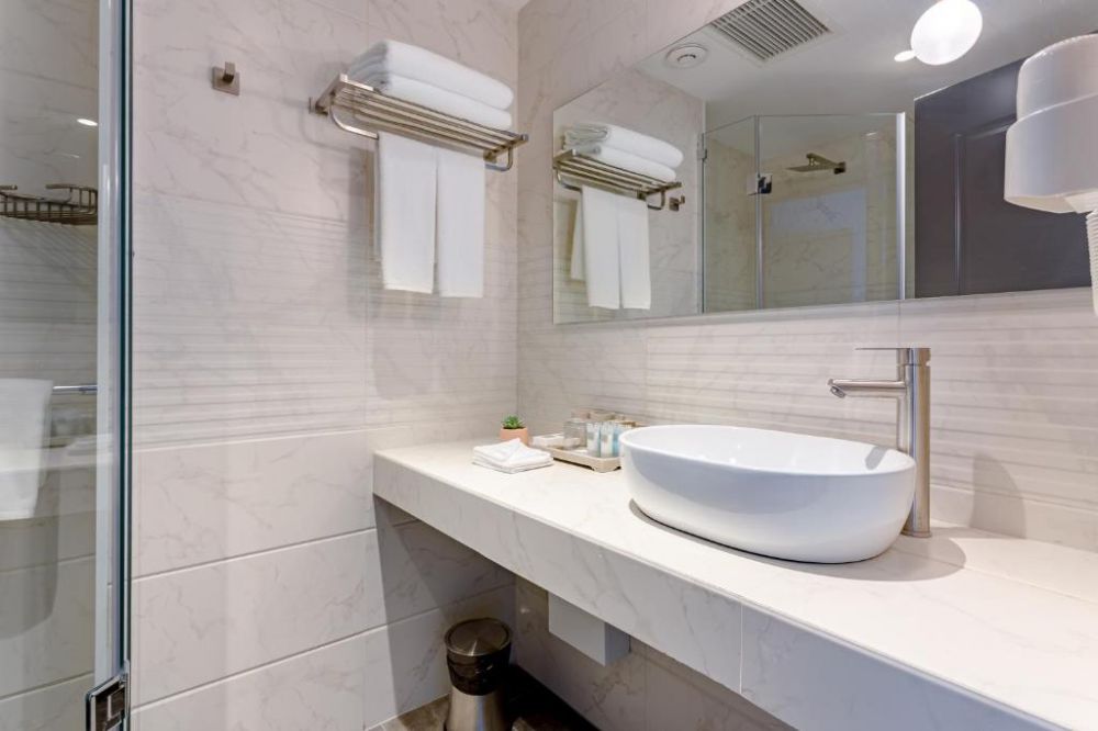 Standard Triple Room, Ramada By Wyndham Tbilisi 4*