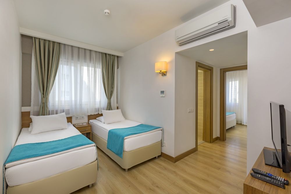 Family Deluxe Room, Grand Park Lara 5*